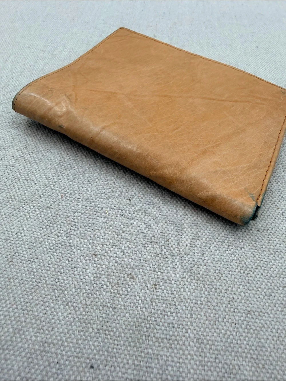 Marshall Light Brown Leather Bi-Fold Card Wallet